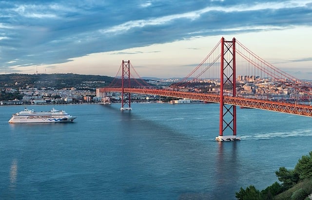 Chegando a Lisboa - Portugal