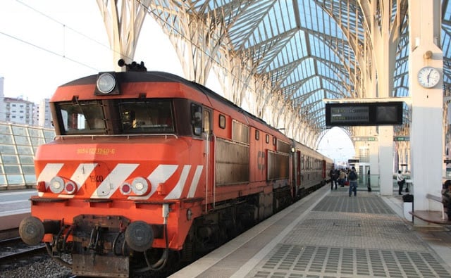 Como andar de trem em Lisboa e Portugal
