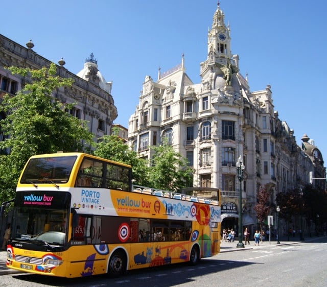 Ônibus da Yellow Bus no Porto