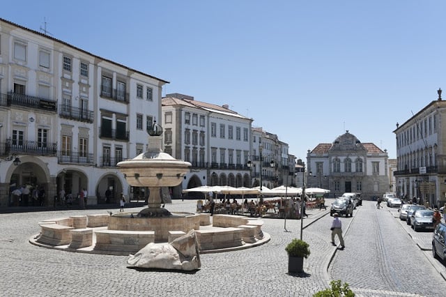 Ruas Comerciais em Évora