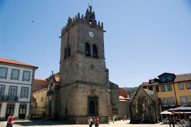 Igreja Nossa Senhora da Oliveira em Guimarães