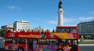 Ônibus turístico em Lisboa