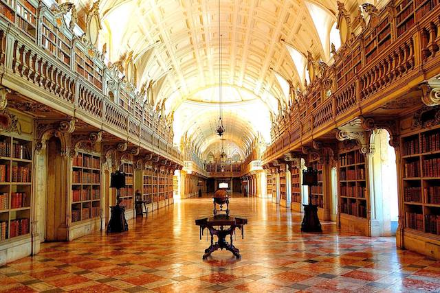 Biblioteca do Palácio Nacional de Mafra