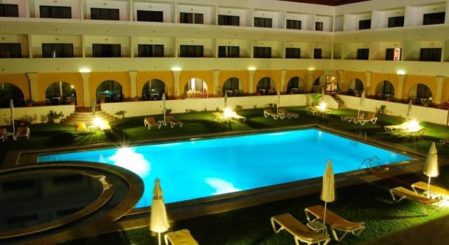 Hotel Dom Fernando em Évora - piscina