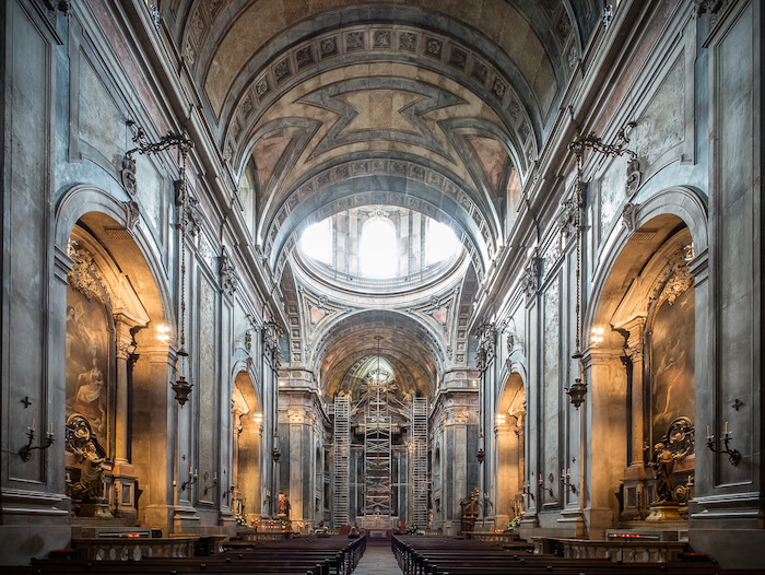 Interior da Basílica da Estrela em Lisboa