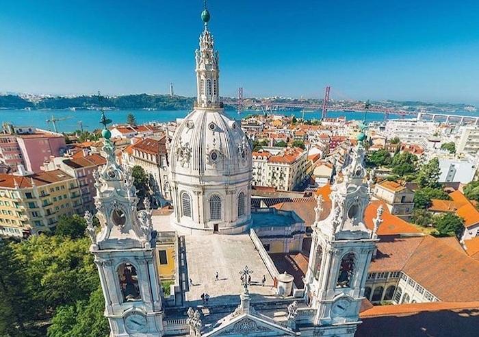 Vista de cima da Basílica da Estrela em Lisboa
