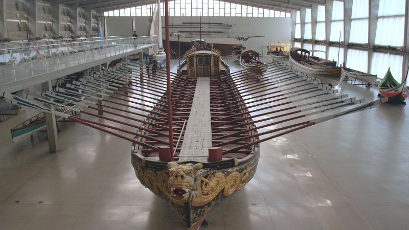 Embarcação exposta no Museu da Marinha em Lisboa