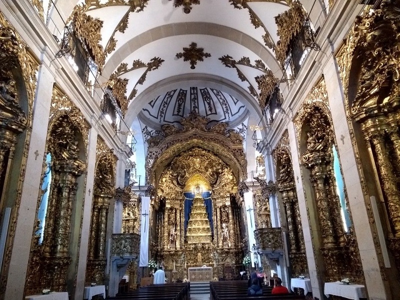 Interior da Igreja das Carmelitas no Porto