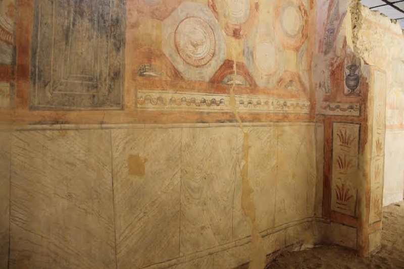 Pintura na basílica das Ruínas Romanas de Tróia